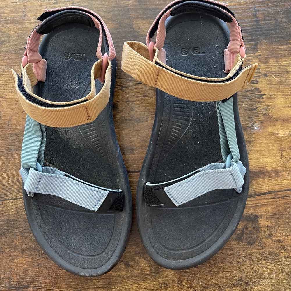 Teva hurricane xlt